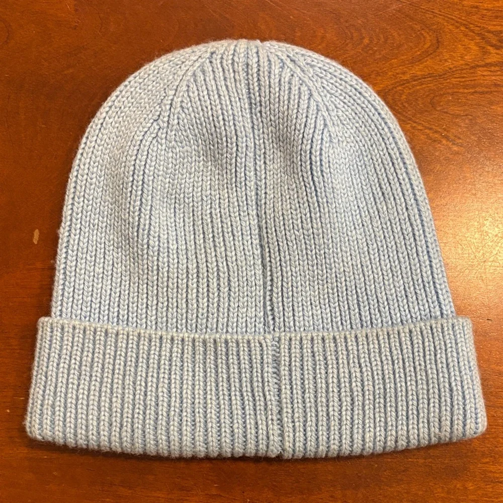 Athleta Girl Chill‎ Out Beanie EUC